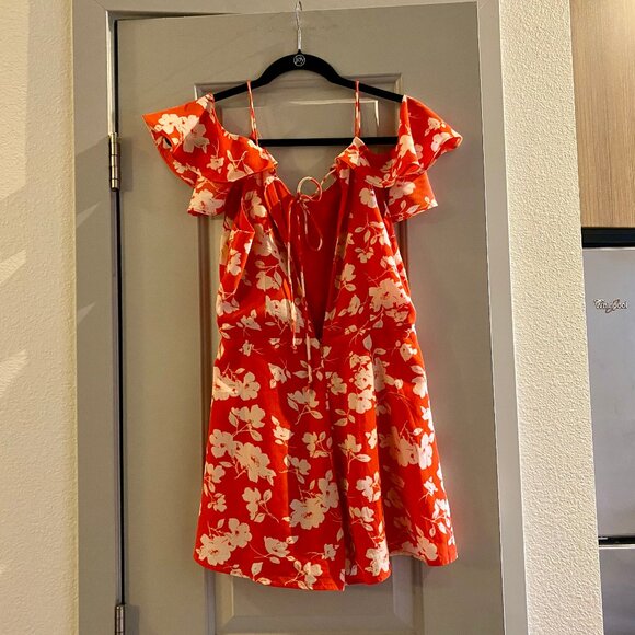 J.O.A. Revolve Los Angeles Romper Size M (but fits like a S) - Picture 3 of 6